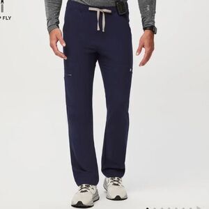 Fig men’s scrubs Navy Cairo Cargo Scrub Pant Size Small Short